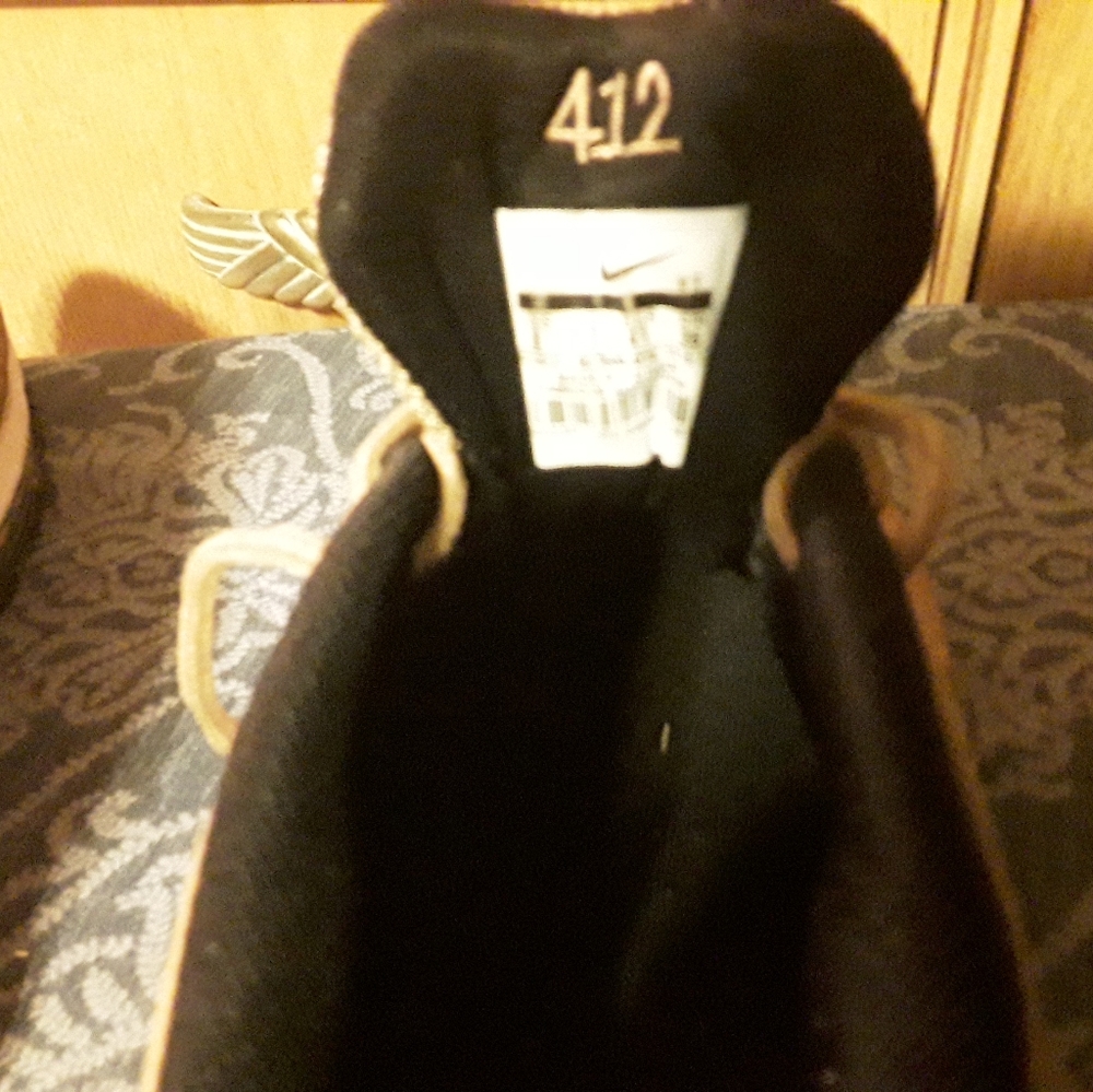 Coach - Picture 3 of 4